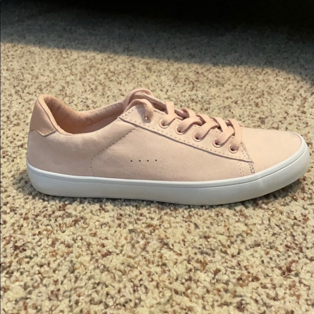 Old navy sneakers